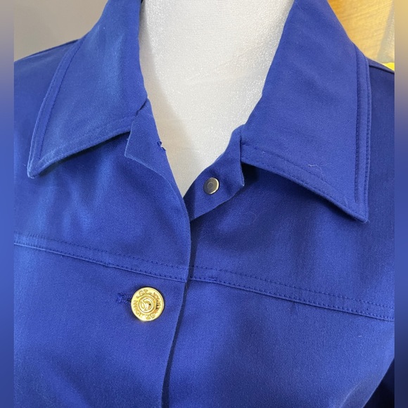 St. John Casual Jacket - Picture 2 of 5